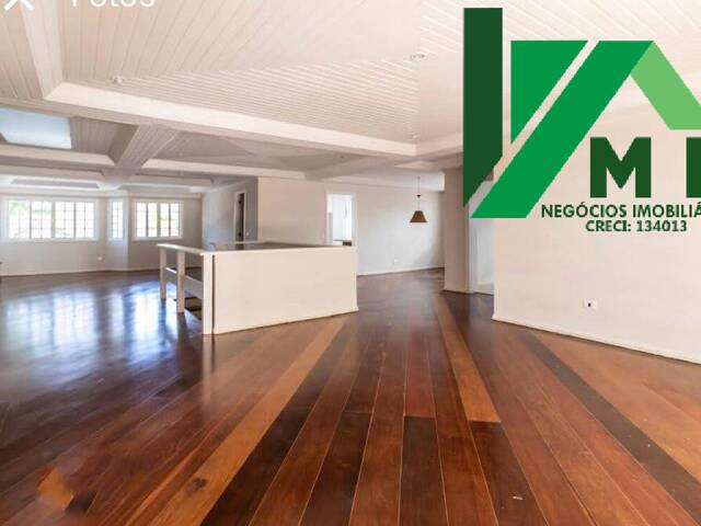 Casa para Venda em Santana de Parnaíba - 3