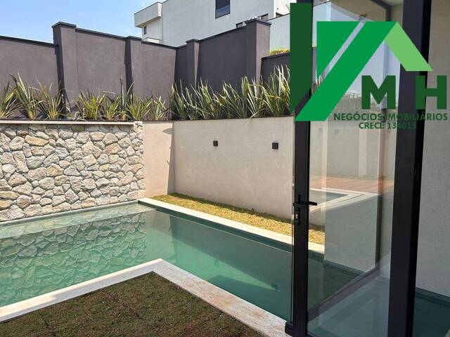 Casa para Venda em Santana de Parnaíba - 5