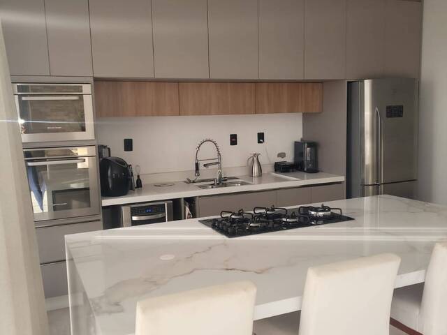 Casa para Venda em Santana de Parnaíba - 4