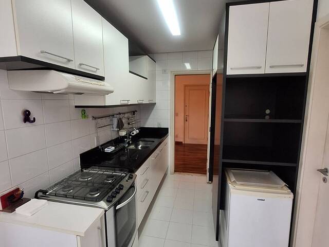 Apartamento para Venda em Santana de Parnaíba - 5