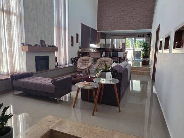 Casa para Venda em Santana de Parnaíba - 2