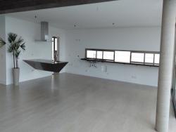 Casa para Venda em Santana de Parnaíba - 1